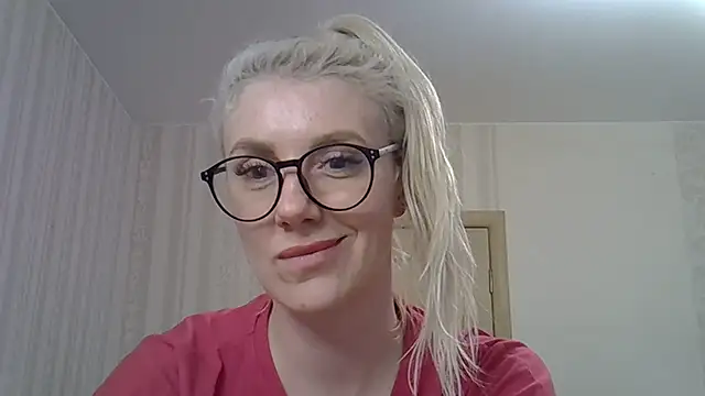 Snapshot of Pabonya91 chatting on March 6, 1:24 pm Pabonya91 online show from March 6, 1:24 pm