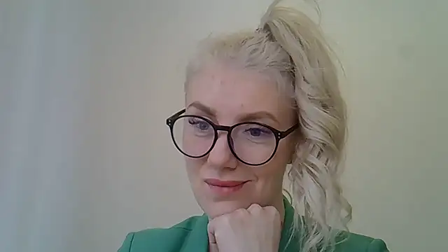 Snapshot of Pabonya91 chatting on March 20, 11:27 am Pabonya91 online show from March 20, 11:27 am