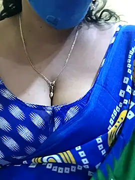 Snapshot of mallu-sumi chatting on March 12, 12:20 am mallu-sumi online show from March 12, 12:20 am