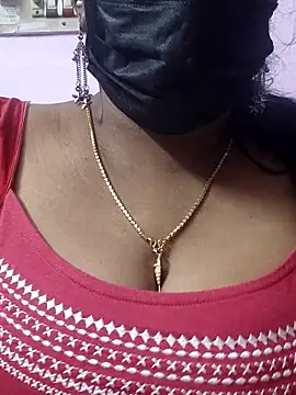 mallu-sumi online show from March 21, 9:18 pm