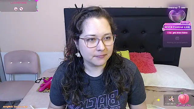 Snapshot of May_Carlier chatting on February 11, 4:44 am May Carlier online show from February 11, 4:44 am