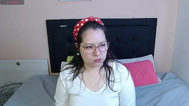 Snapshot of May_Carlier chatting on September 17, 12:51 pm May Carlier online show from September 17, 12:51 pm