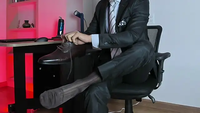 Snapshot of pablo-rincon95 chatting on February 13, 11:39 am pablo-rincon95 online show from February 13, 11:39 am