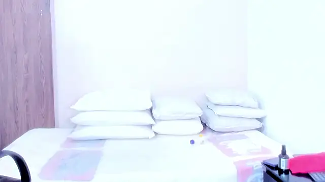 Krystal cambell1 online show from February 7, 3:01 am