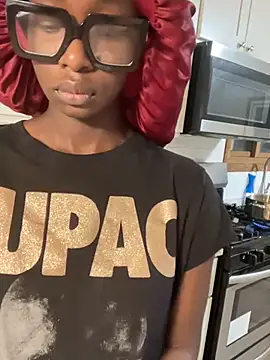 Snapshot of spicysugar74 chatting on December 7, 11:56 pm spicysugar74 online show from December 7, 11:56 pm