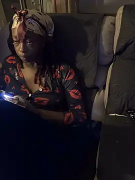 Snapshot of spicysugar74 chatting on January 21, 3:59 am spicysugar74 online show from January 21, 3:59 am