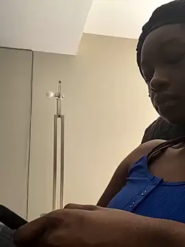 Snapshot of spicysugar74 chatting on February 20, 7:41 pm spicysugar74 online show from February 20, 7:41 pm