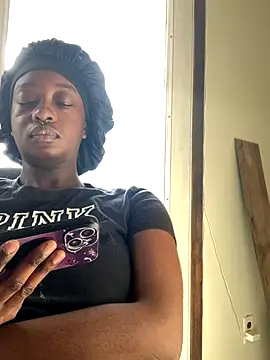 Snapshot of spicysugar74 chatting on November 22, 6:29 pm spicysugar74 online show from November 22, 6:29 pm