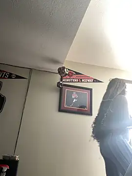 Snapshot of spicysugar74 chatting on February 7, 6:11 pm spicysugar74 online show from February 7, 6:11 pm