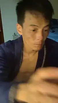 hkwildguy online show from April 11, 9:52 pm