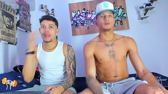 Snapshot of Friendsofeverything_ chatting on February 19, 12:34 pm Friendsofeverything online show from February 19, 12:34 pm