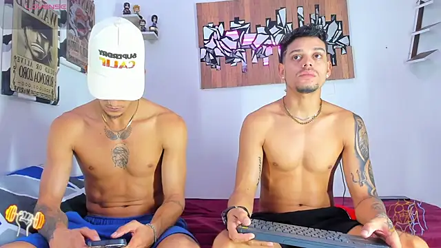 Snapshot of Friendsofeverything_ chatting on February 21, 3:24 pm Friendsofeverything online show from February 21, 3:24 pm