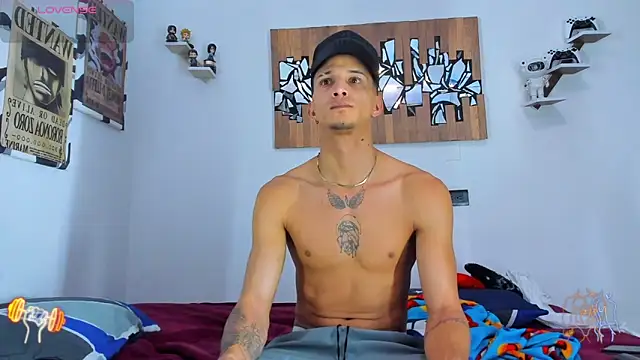 Snapshot of Friendsofeverything_ chatting on February 26, 3:00 pm Friendsofeverything online show from February 26, 3:00 pm