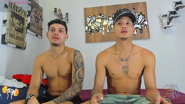 Snapshot of Friendsofeverything_ chatting on February 27, 2:28 pm Friendsofeverything online show from February 27, 2:28 pm