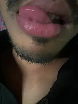 Snapshot of Privateseducer chatting on February 12, 8:18 pm Privateseducer online show from February 12, 8:18 pm