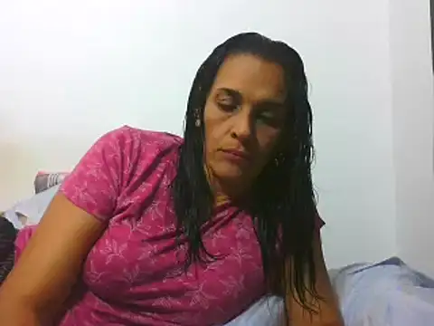 latinbrunettet online show from February 8, 1:33 pm