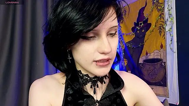 Snapshot of dark_vamp_ chatting on December 4, 3:15 am dark vamp  online show from December 4, 3:15 am