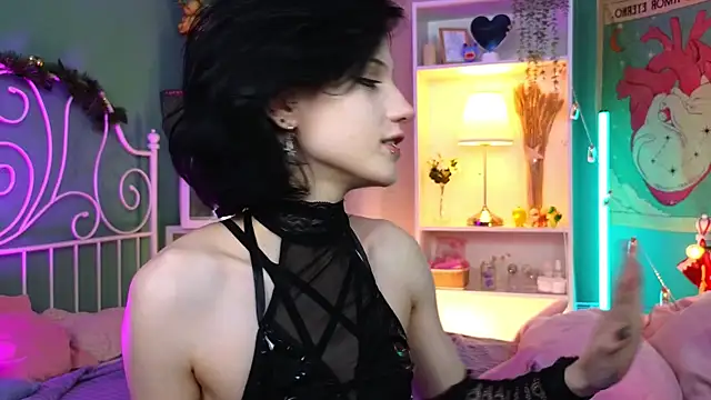 Snapshot of dark_vamp_ chatting on December 20, 9:17 pm dark vamp  online show from December 20, 9:17 pm