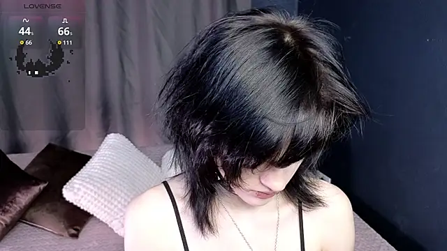 Snapshot of dark_vamp_ chatting on October 2, 1:07 pm dark vamp  online show from October 2, 1:07 pm