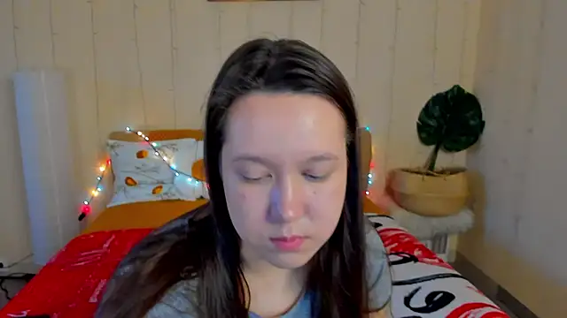 Snapshot of Mira_Karter chatting on April 29, 3:21 am Mira Karter online show from April 29, 3:21 am