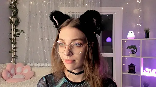 AraCopple online show from December 9, 11:24 pm