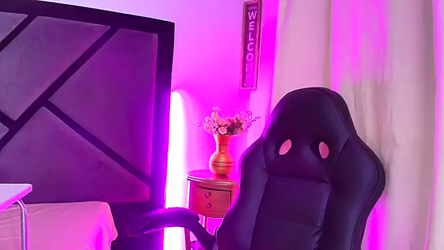 GabrielaDurann online show from October 30, 8:31 pm