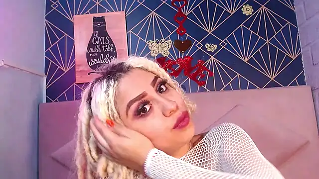 Lucy White   online show from February 25, 12:58 am