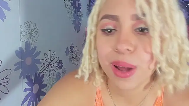 Lucy White   online show from September 20, 9:27 pm