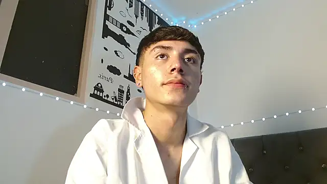 Snapshot of Im_juanda chatting on December 1, 11:36 pm Im juanda online show from December 1, 11:36 pm