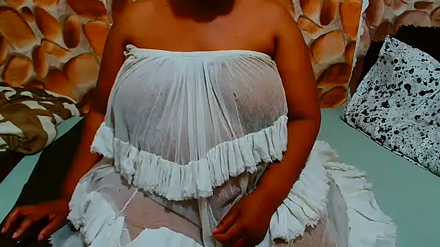 AfricanBigAssxx98 online show from September 13, 9:14 pm