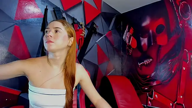 Hana and Zeta online show from December 17, 12:22 pm