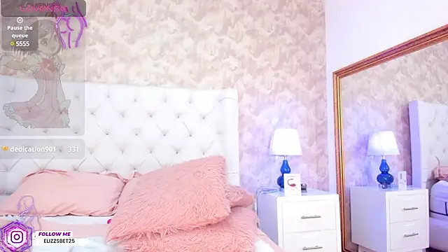 Eliza Thaylor   online show from January 17, 6:54 pm