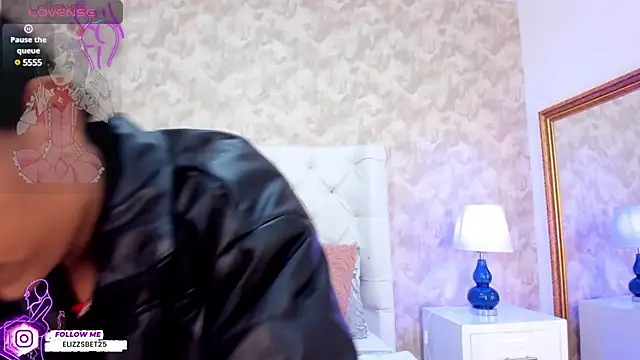 Eliza Thaylor   online show from February 13, 3:14 pm