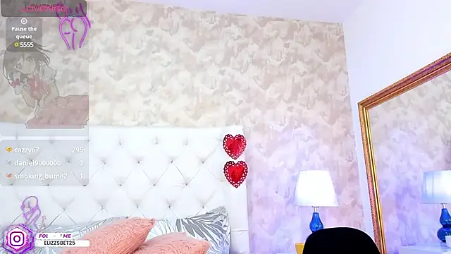 Eliza Thaylor   online show from March 18, 5:21 pm