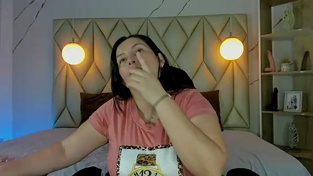 Snapshot of angelswets chatting on January 14, 2:12 pm angelswets online show from January 14, 2:12 pm