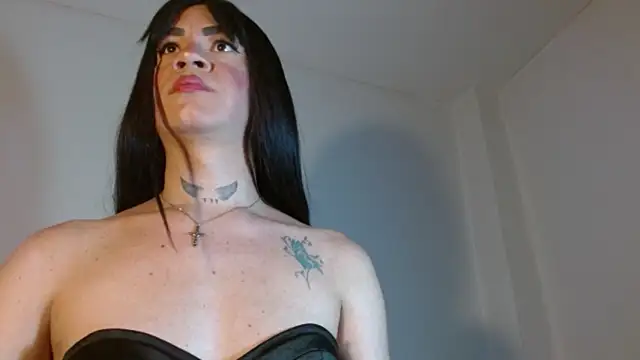 Snapshot of KamilaParrisx chatting on February 28, 2:23 am KamilaParrisx online show from February 28, 2:23 am