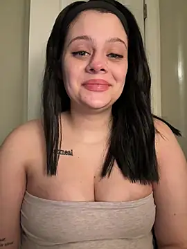 Snapshot of Sashabbay chatting on February 22, 4:57 am Sashabbay online show from February 22, 4:57 am