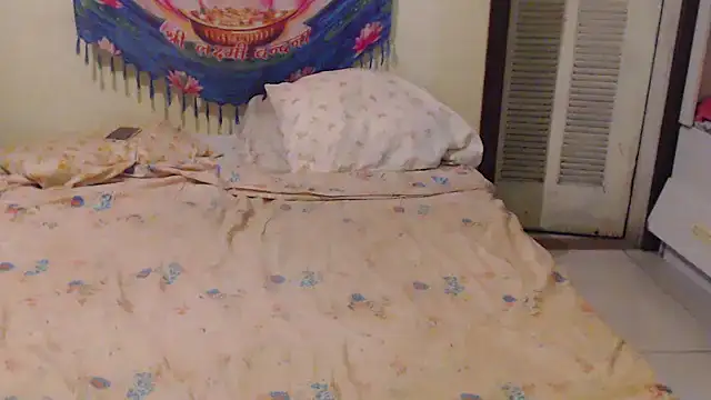 Snapshot of MissRebeka chatting on March 13, 9:37 pm MissRebeka online show from March 13, 9:37 pm