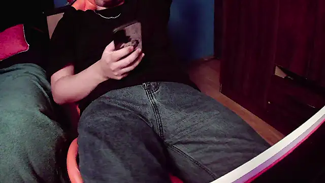 pisceslost online show from September 19, 12:45 am