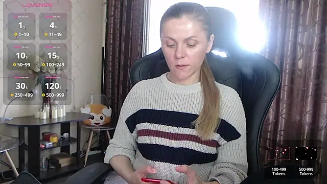 Snapshot of JessieOMays chatting on April 28, 7:57 am JessieOMays online show from April 28, 7:57 am