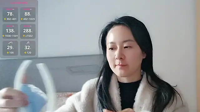 Snapshot of fanfan-FF chatting on February 1, 8:24 am fanfan-FF online show from February 1, 8:24 am