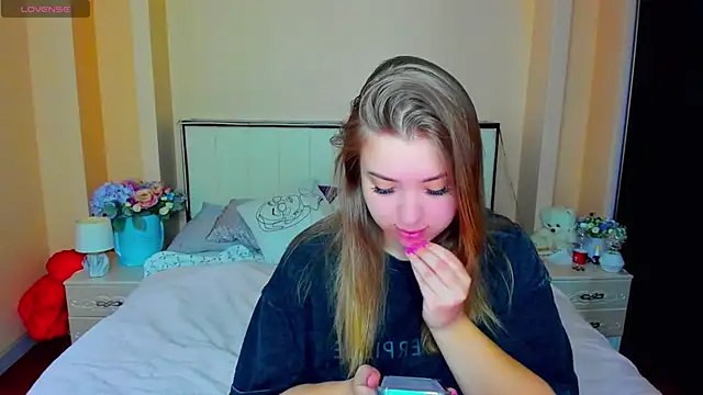 AlexissM online show from November 9, 5:06 am