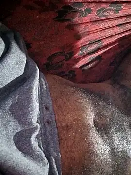 Snapshot of 68_Toni chatting on November 16, 11:21 pm 68 Toni online show from November 16, 11:21 pm