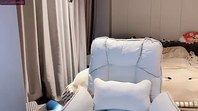 Snapshot of qiqi-666 chatting on January 26, 6:49 am qiqi-666 online show from January 26, 6:49 am