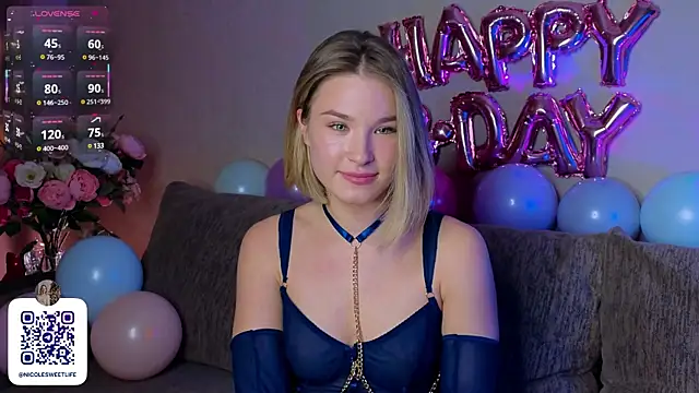 Snapshot of Starlit_Eternity chatting on February 20, 5:18 pm Starlit Eternity online show from February 20, 5:18 pm