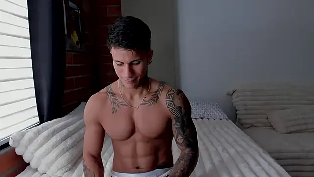 pettergrey1 online show from November 14, 8:07 pm