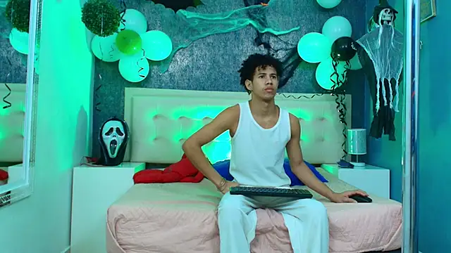 Erick Zhimerman online show from October 27, 3:54 am