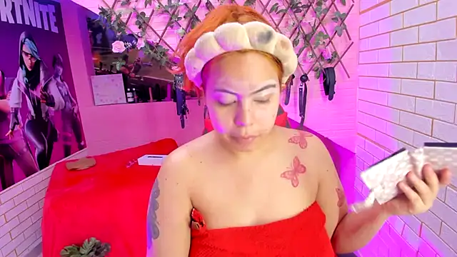 Snapshot of marcellaa303av chatting on May 16, 11:57 pm marcellaa303av online show from May 16, 11:57 pm