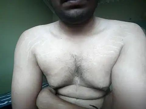 Snapshot of Bangaloreboy021 chatting on March 7, 5:18 am Bangaloreboy021 online show from March 7, 5:18 am