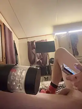 dcockell online show from November 2, 5:54 am